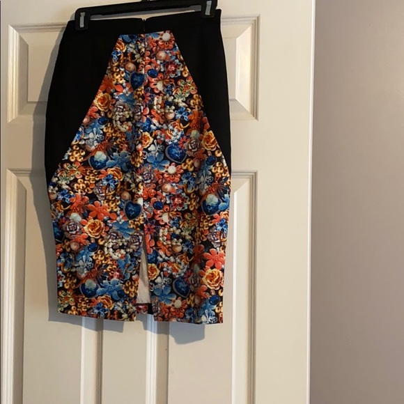 Skirt - Picture 5 of 7